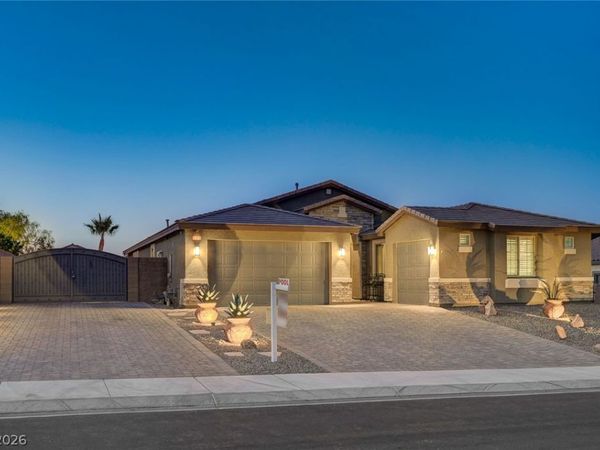 10430 W Amulet Ridge Court, Las Vegas, NV 89149
