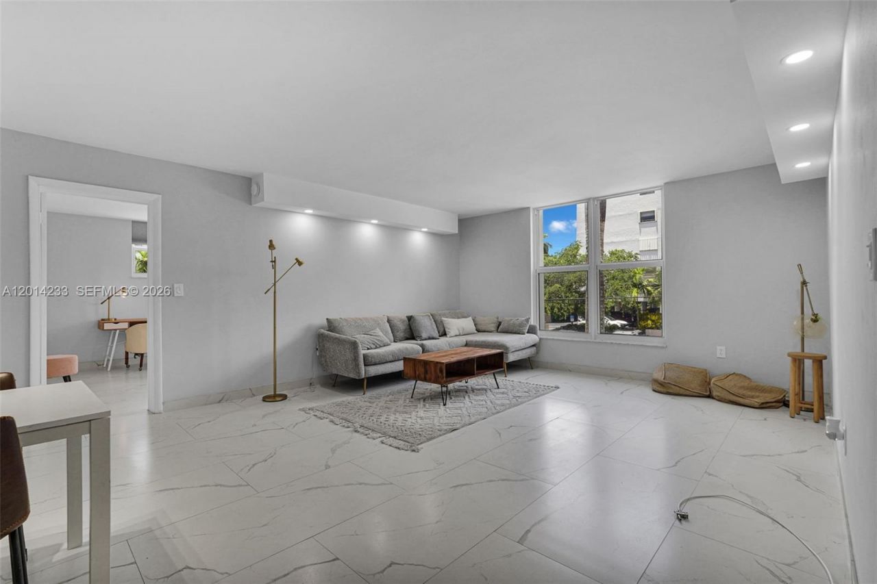 1075 93rd St , Unit 207, Bay Harbor Islands, FL 33154 Photo