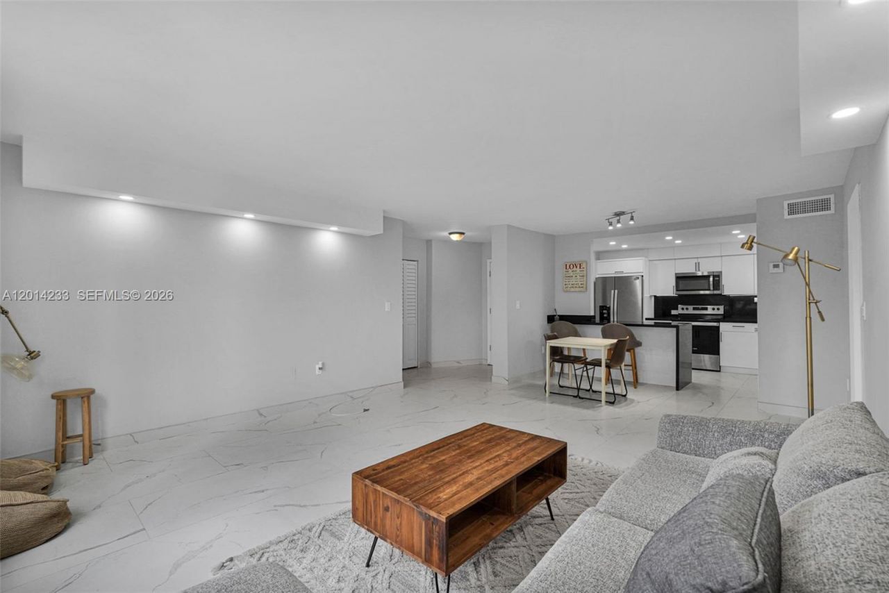 1075 93rd St , Unit 207, Bay Harbor Islands, FL 33154 Photo