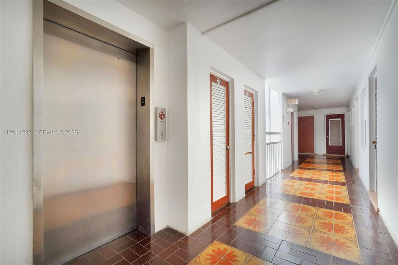 1075 93rd St , Unit 207, Bay Harbor Islands, FL 33154 Photo