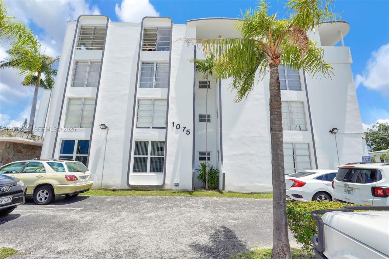 1075 93rd St , Unit 207, Bay Harbor Islands, FL 33154 Photo