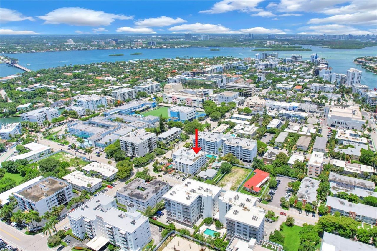 1075 93rd St , Unit 207, Bay Harbor Islands, FL 33154 Photo