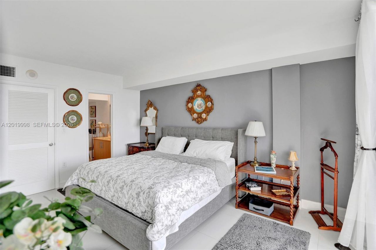 10275 Collins Ave, Unit 829, Bal Harbour, FL 33154 Photo