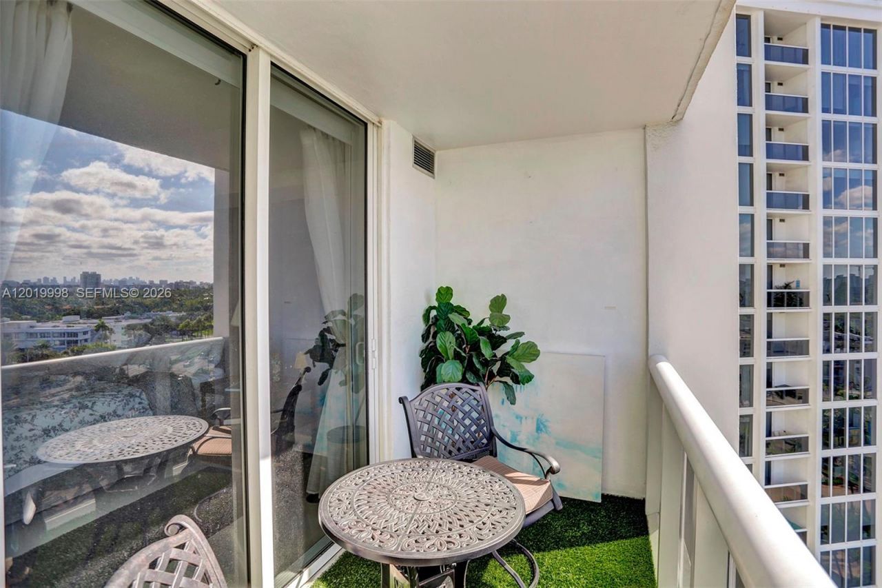 10275 Collins Ave, Unit 829, Bal Harbour, FL 33154 Photo