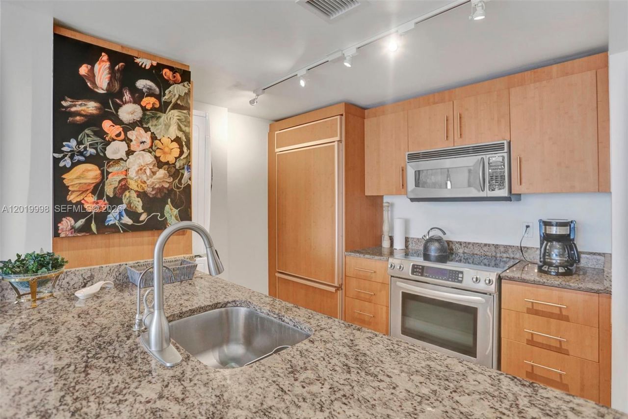 10275 Collins Ave, Unit 829, Bal Harbour, FL 33154 Photo