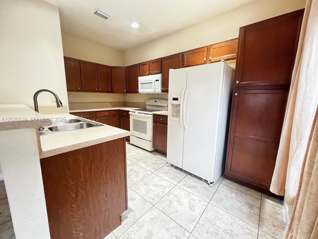 17001 SW 96th St , Miami, FL 33196 Photo