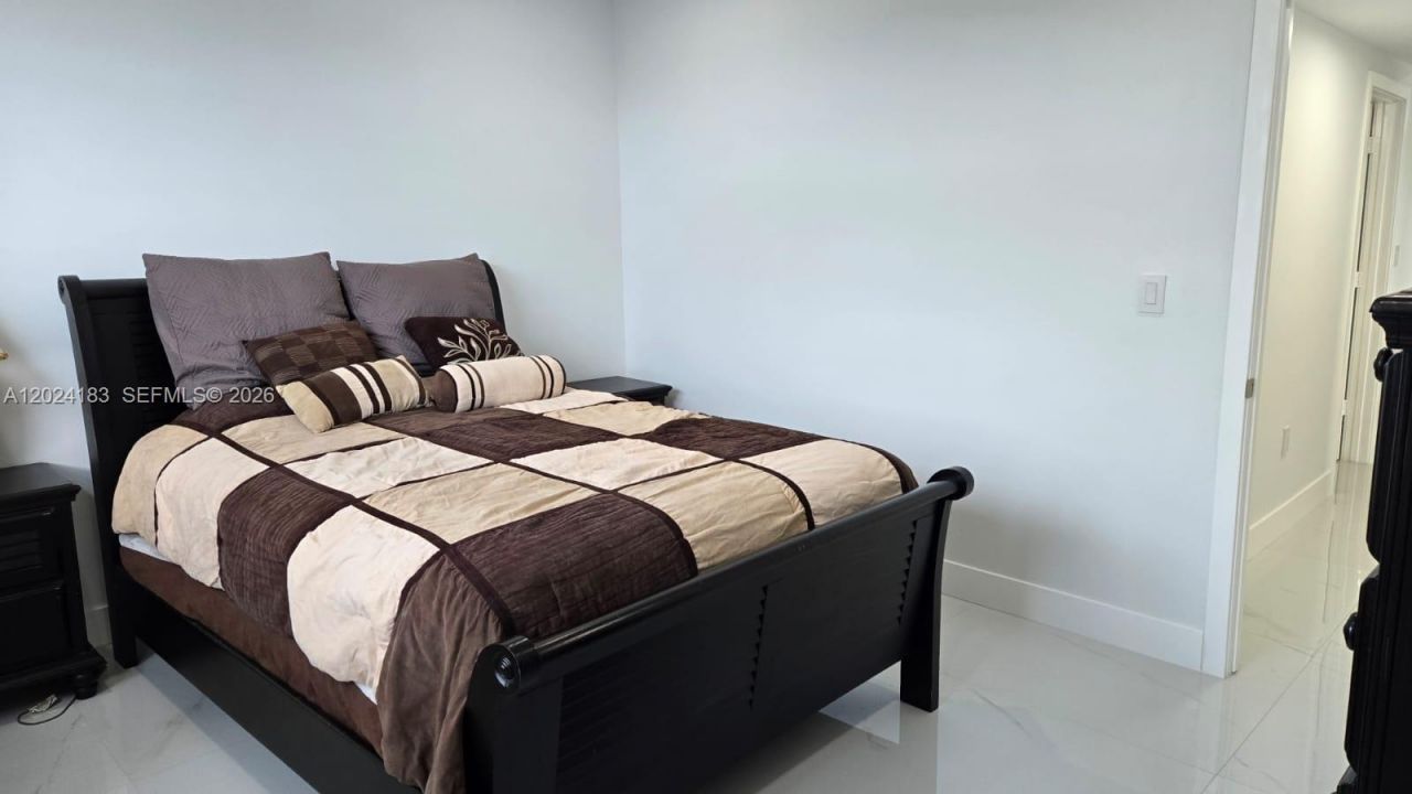 230 SW 117th Ter , Unit 11202, Pembroke Pines, FL 33025 Photo