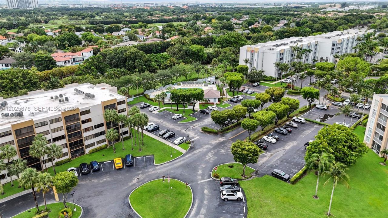 9735 NW 52nd St, Unit 209, Doral, FL 33178 Photo