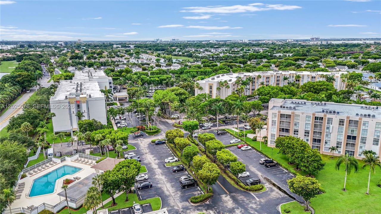 9735 NW 52nd St, Unit 209, Doral, FL 33178 Photo