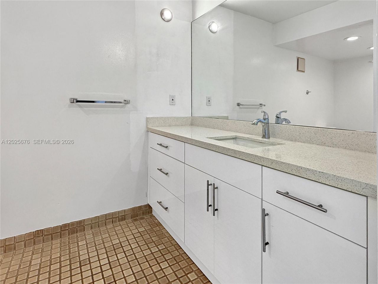 9735 NW 52nd St, Unit 209, Doral, FL 33178 Photo