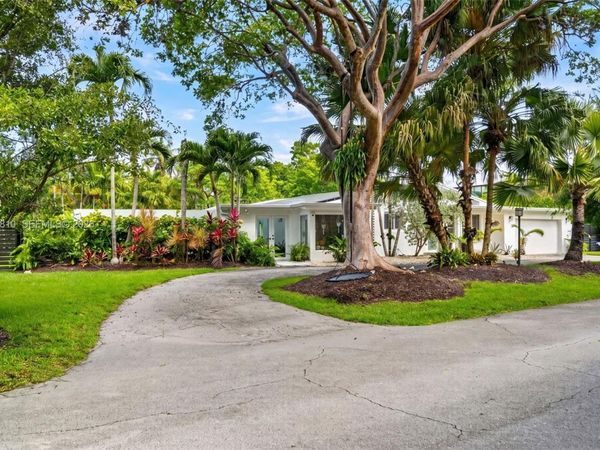 12420 SW 69th Ave , Pinecrest, FL 33156