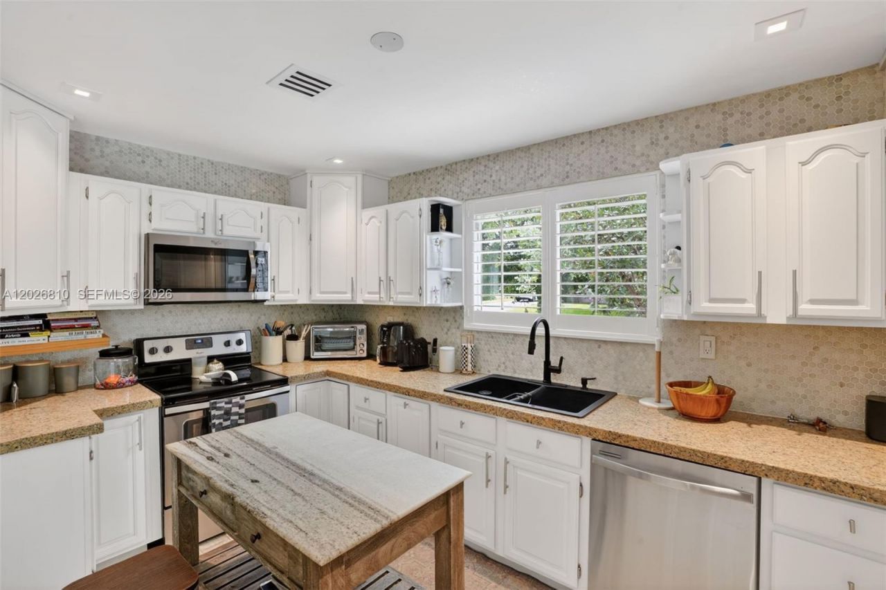 12420 SW 69th Ave , Pinecrest, FL 33156 Photo