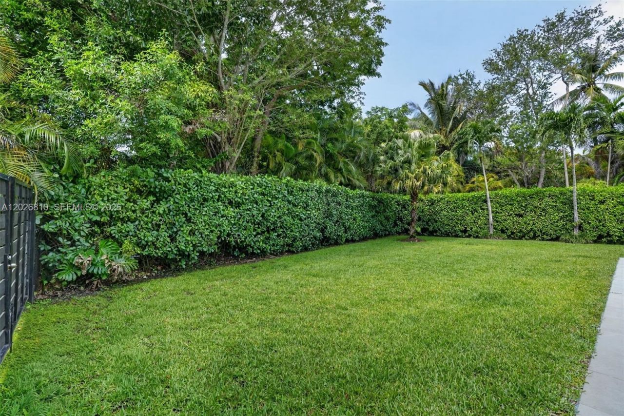 12420 SW 69th Ave , Pinecrest, FL 33156 Photo