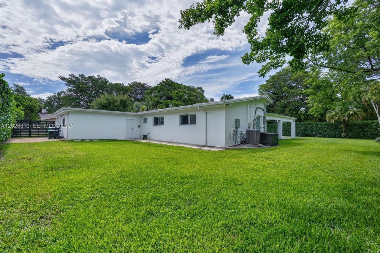 12420 SW 69th Ave , Pinecrest, FL 33156 Photo