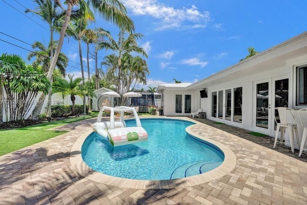 2080 NE 65th St , Fort Lauderdale, FL 33308 Photo