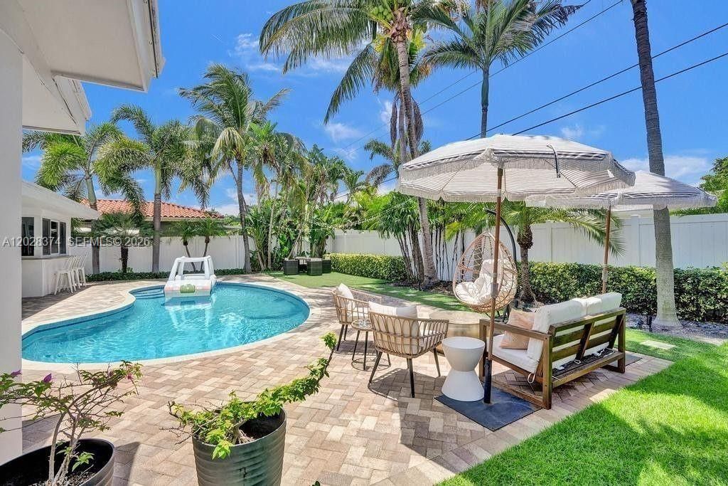 2080 NE 65th St , Fort Lauderdale, FL 33308 Photo