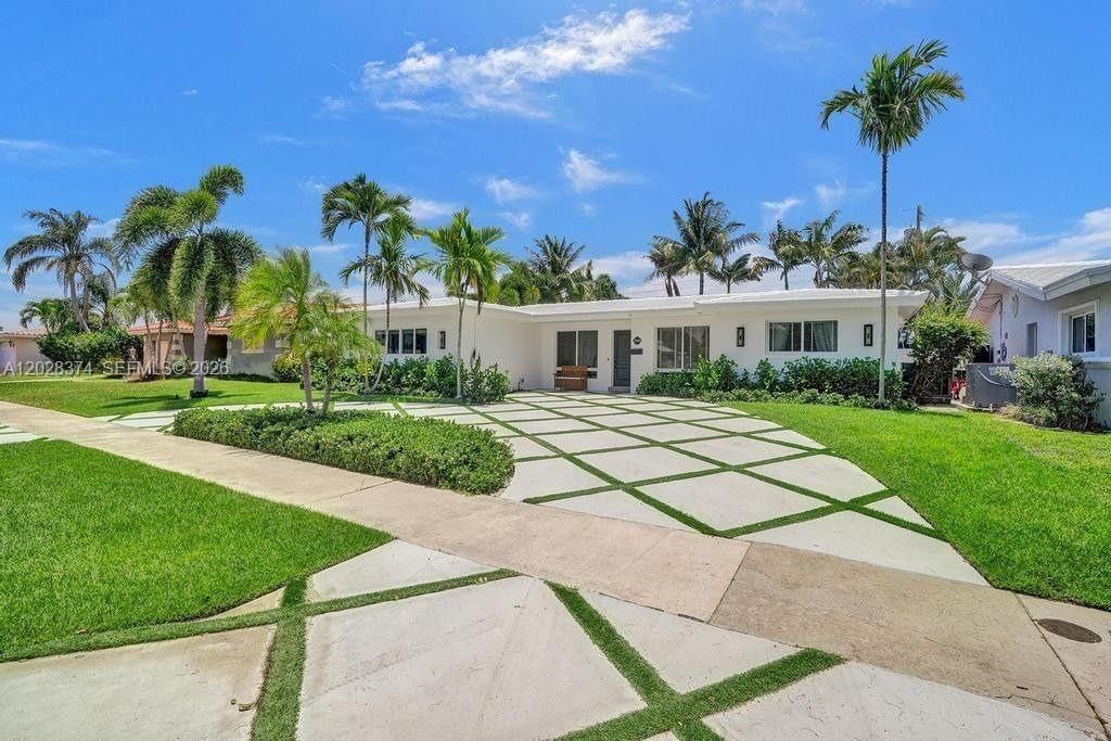 2080 NE 65th St , Fort Lauderdale, FL 33308 Photo