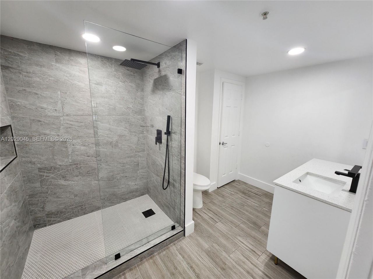 215 SW 117th Ter , Unit 14101, Pembroke Pines, FL 33025 Photo