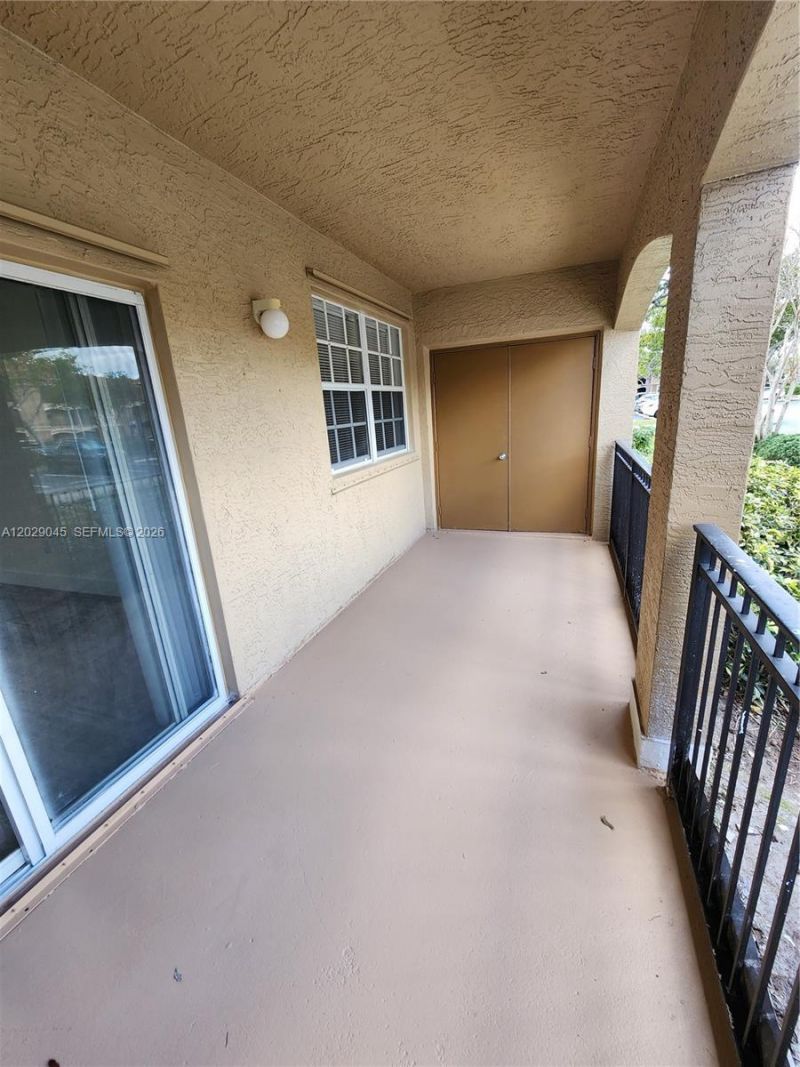 215 SW 117th Ter , Unit 14101, Pembroke Pines, FL 33025 Photo