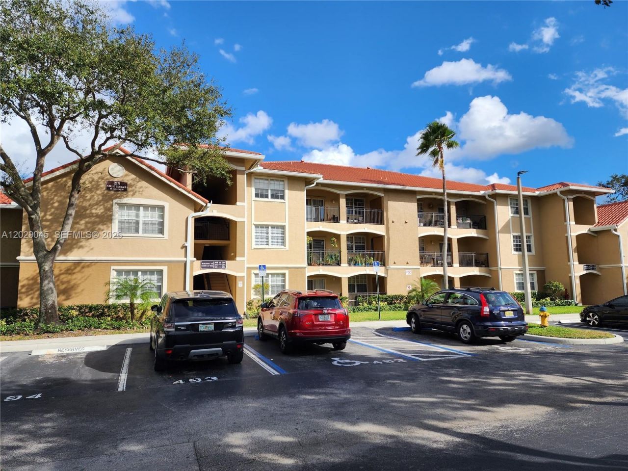 215 SW 117th Ter, Unit 14101, Pembroke Pines, FL 33025 Photo