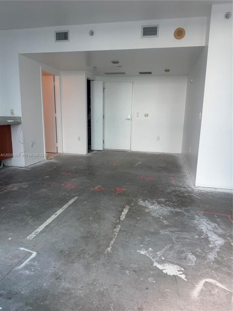 185 SW 7th St , Unit 3900, Miami, FL 33130 Photo