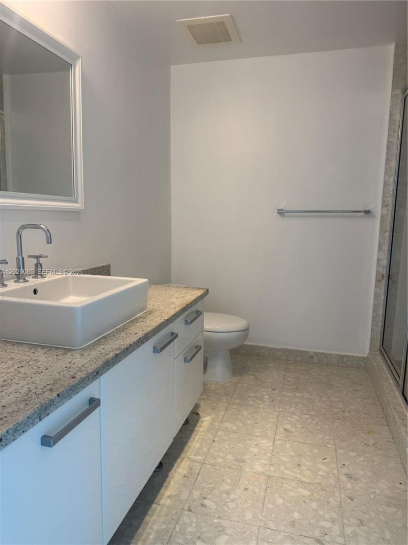 185 SW 7th St , Unit 3900, Miami, FL 33130 Photo