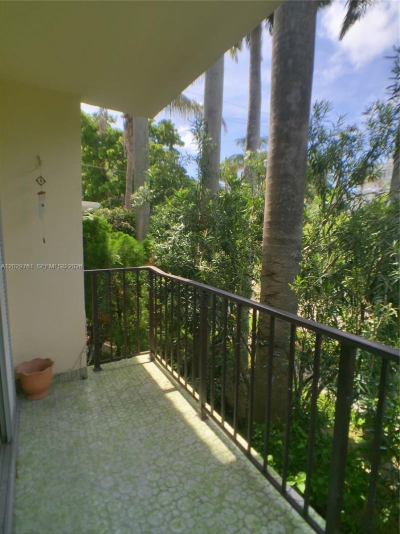 1821 Jefferson Ave, Unit 205, Miami Beach, FL 33139 Photo