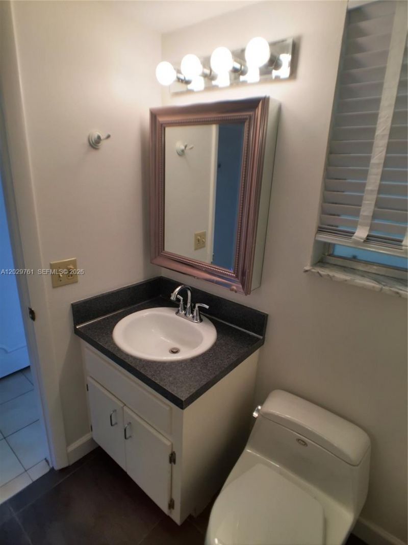 1821 Jefferson Ave, Unit 205, Miami Beach, FL 33139 Photo