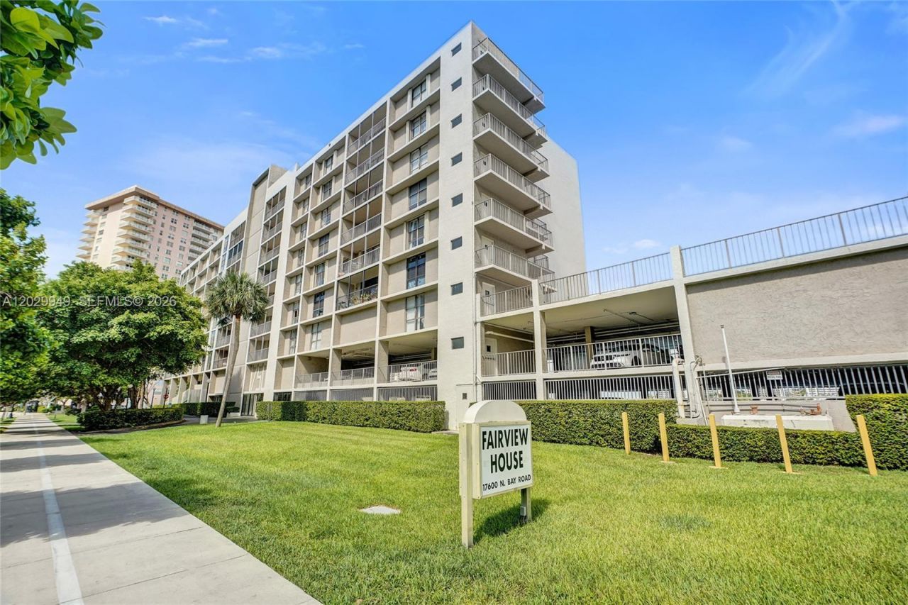 17500 N Bay Rd, Unit S403, Sunny Isles Beach, FL 33160 Photo