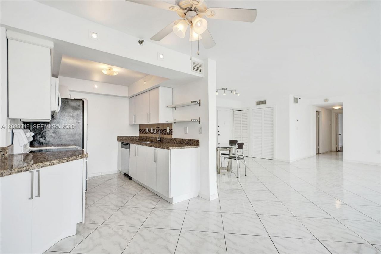 17500 N Bay Rd, Unit S403, Sunny Isles Beach, FL 33160 Photo