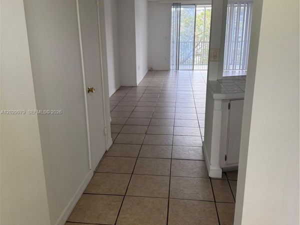 1710 NE 191st St , Unit 411-3, Miami, FL 33179