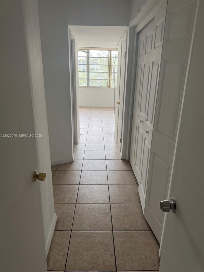 1710 NE 191st St , Unit 411-3, Miami, FL 33179 Photo