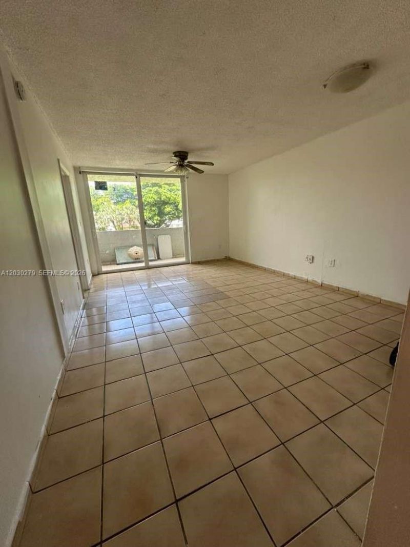 10000 NW 80th Ct, Unit 2324, Hialeah Gardens, FL 33016 Photo