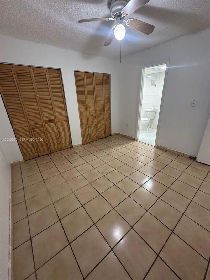 10000 NW 80th Ct, Unit 2324, Hialeah Gardens, FL 33016 Photo