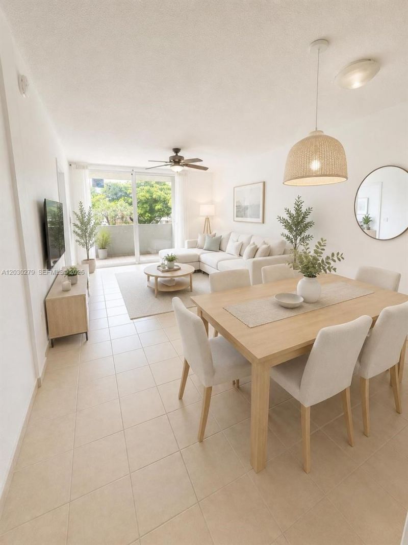 10000 NW 80th Ct, Unit 2324, Hialeah Gardens, FL 33016 Photo