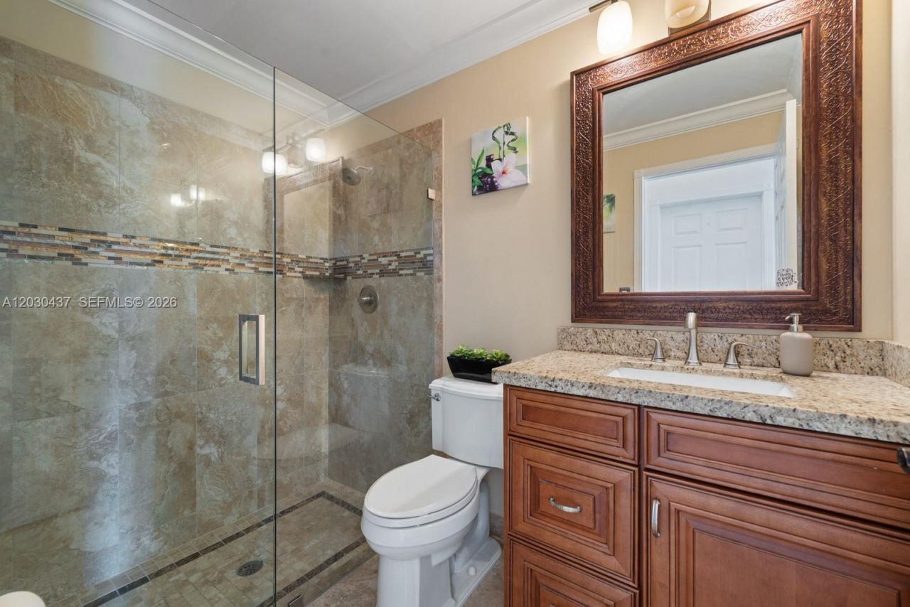 1021 NW 185th Ter , Pembroke Pines, FL 33029 Photo