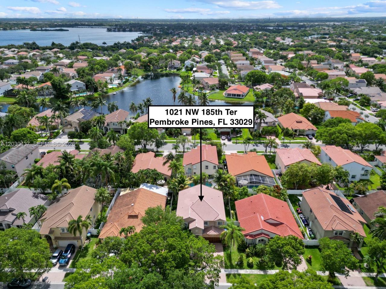 1021 NW 185th Ter , Pembroke Pines, FL 33029 Photo