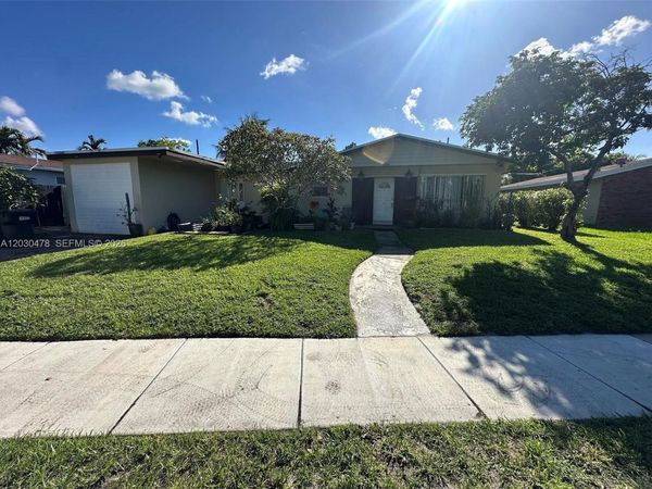 18240 NE 8th Ave , North Miami Beach, FL 33162