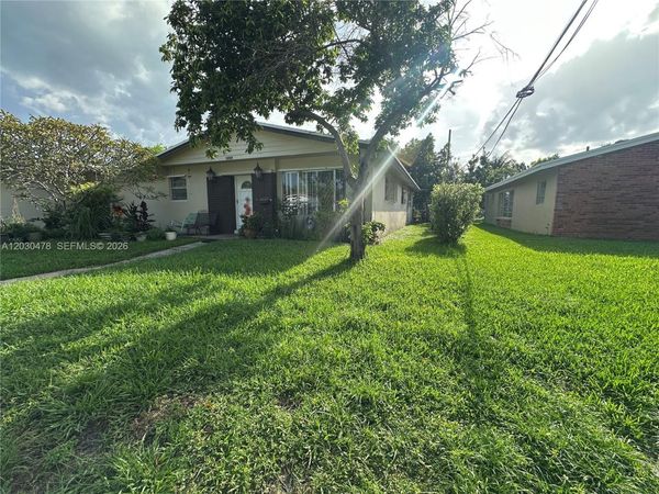 18240 NE 8th Ave , North Miami Beach, FL 33162