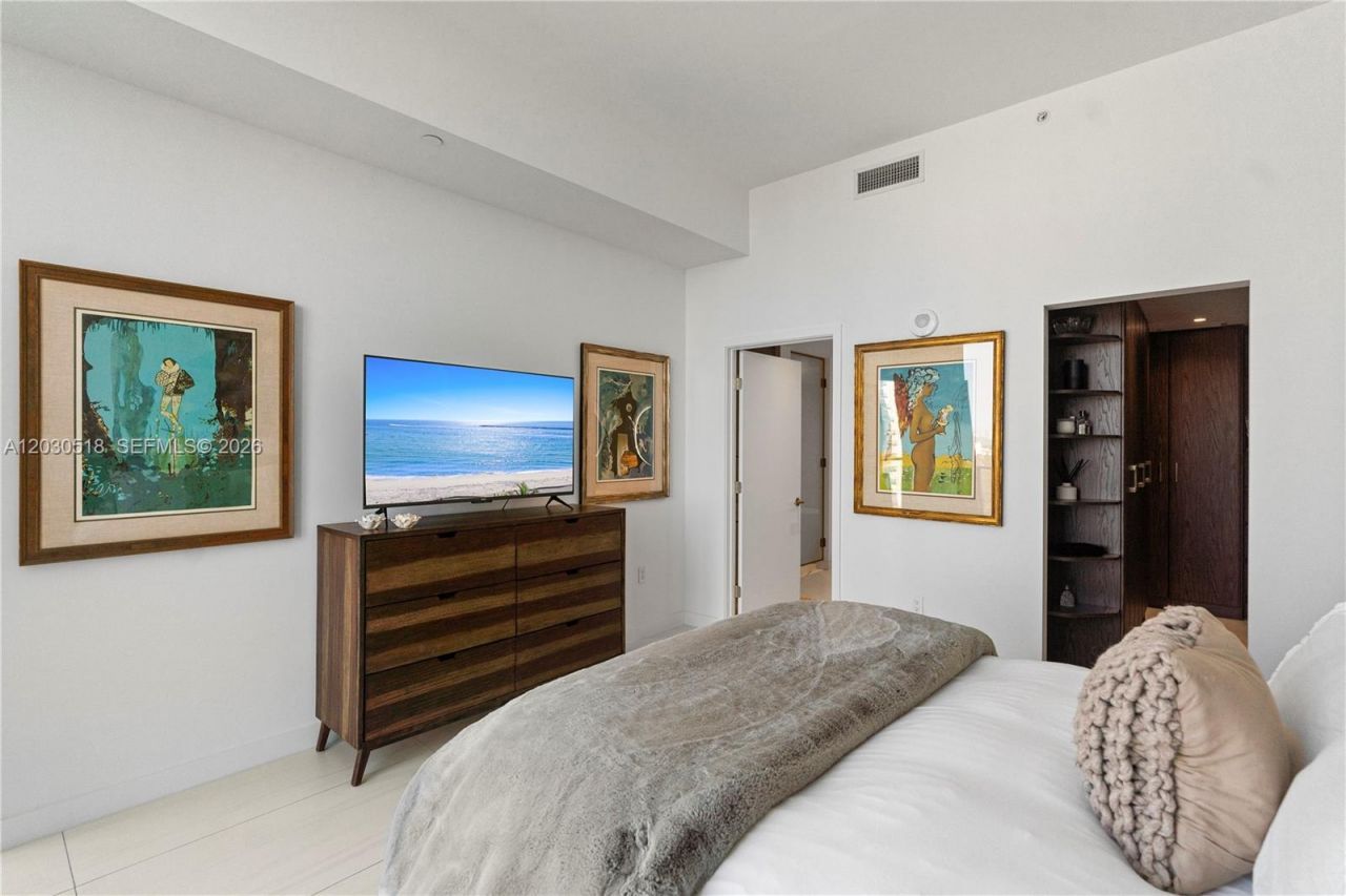 2678 Tigertail Ave , Unit PH4, Miami, FL 33133 Photo