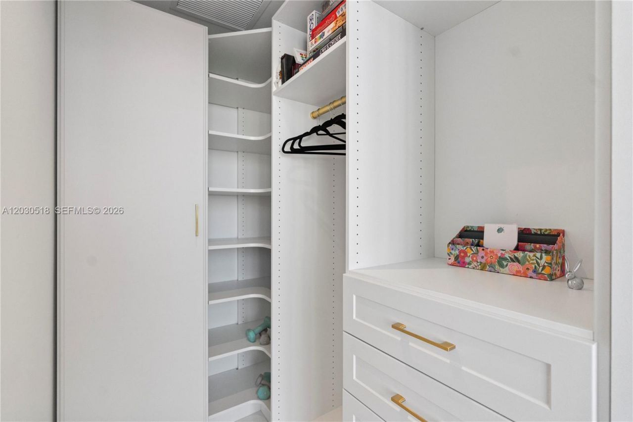 2678 Tigertail Ave , Unit PH4, Miami, FL 33133 Photo