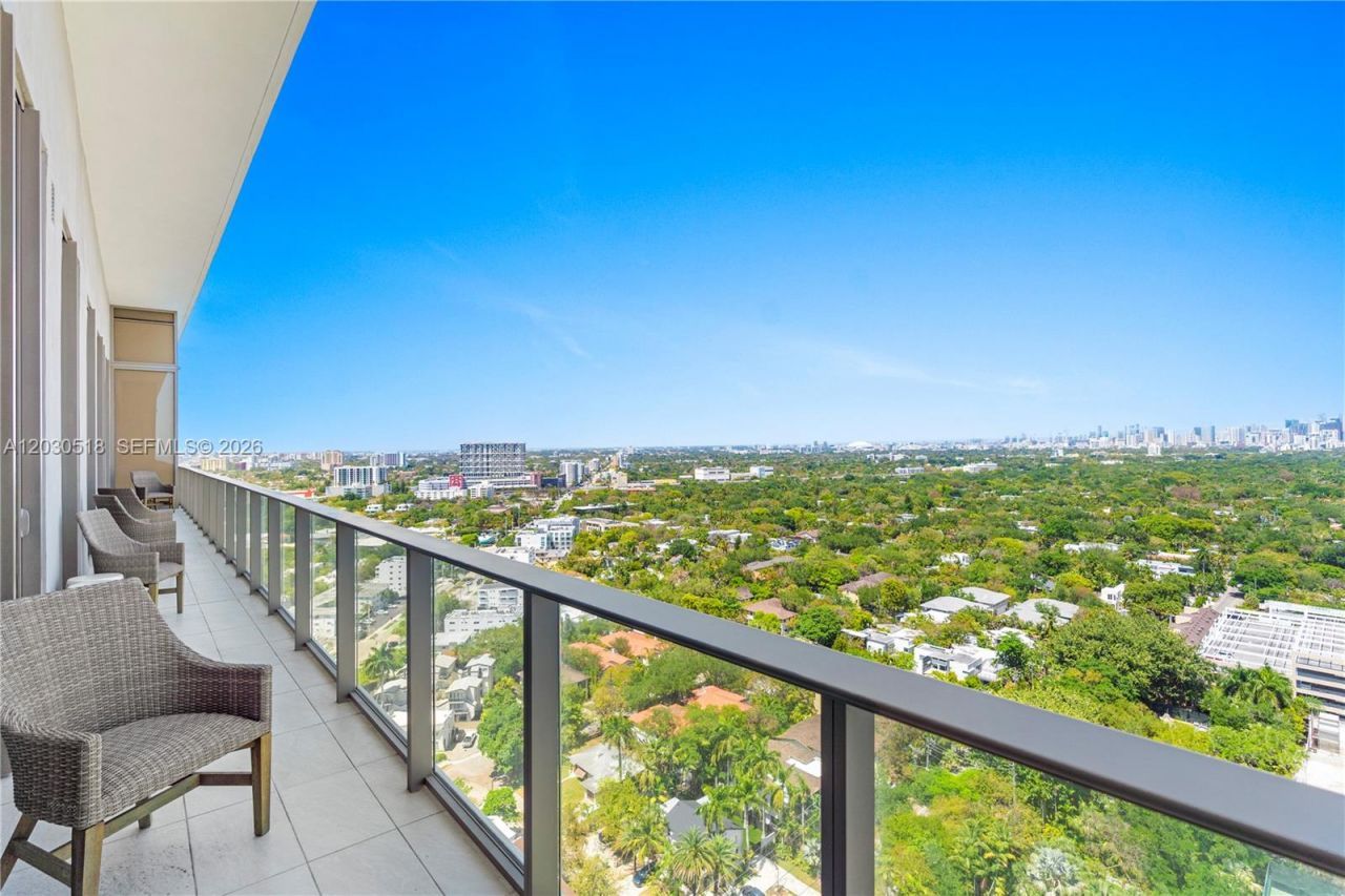 2678 Tigertail Ave , Unit PH4, Miami, FL 33133 Photo