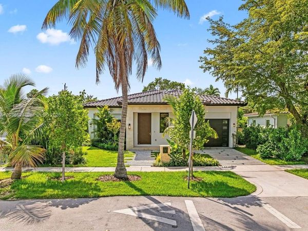 1910 SW 33rd Ave , Miami, FL 33145