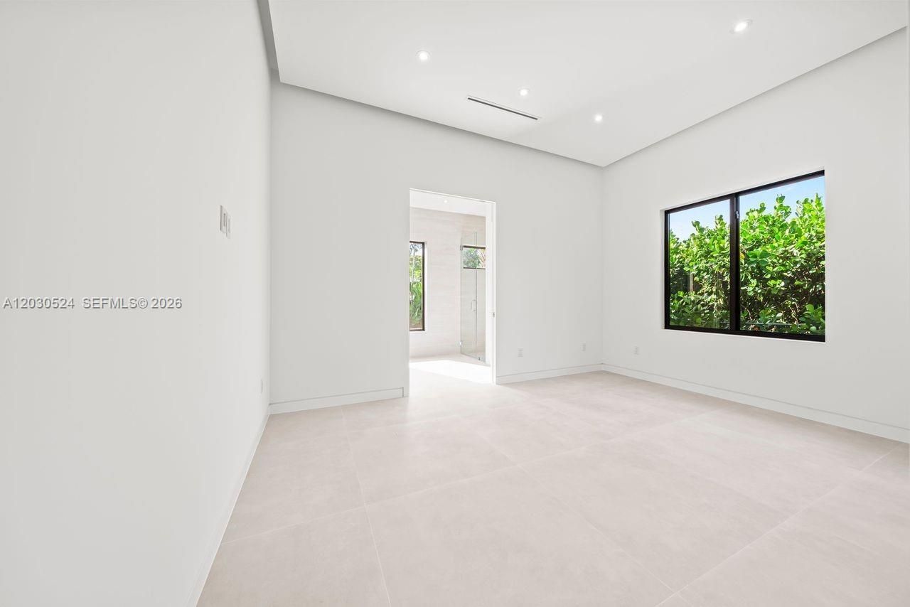 1910 SW 33rd Ave , Miami, FL 33145 Photo
