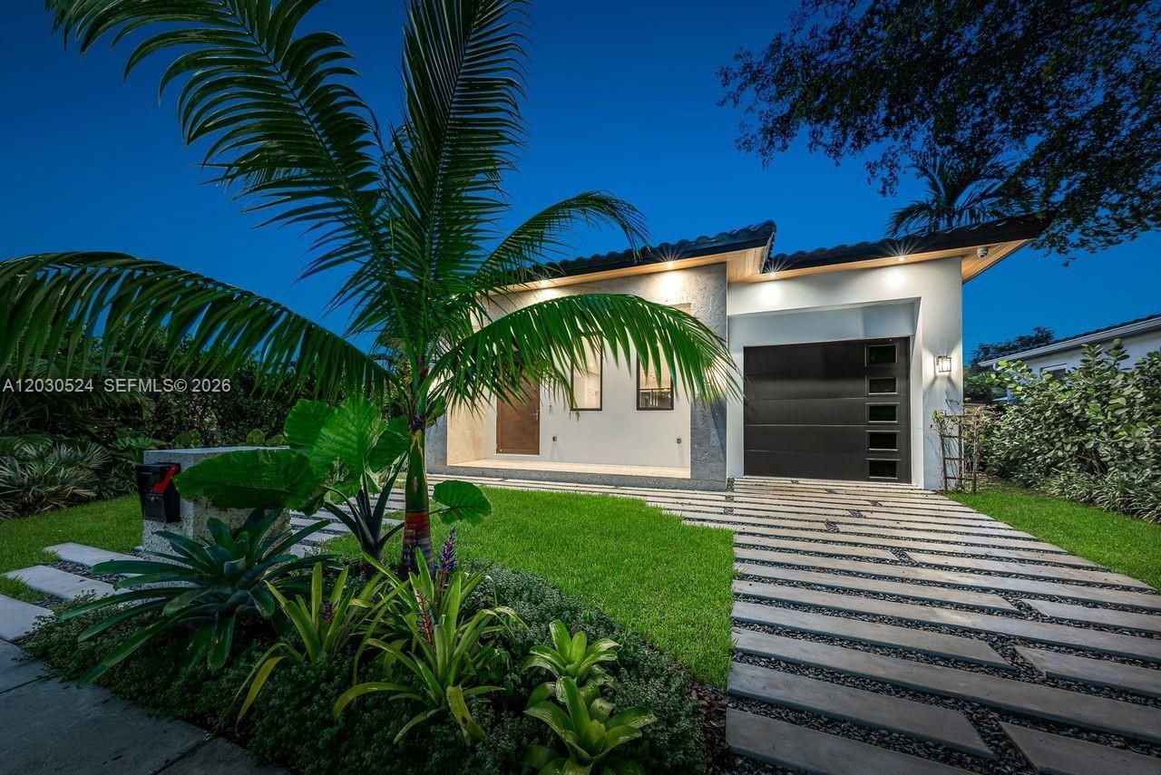 1910 SW 33rd Ave , Miami, FL 33145 Photo