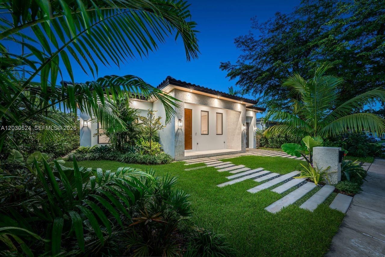 1910 SW 33rd Ave , Miami, FL 33145 Photo