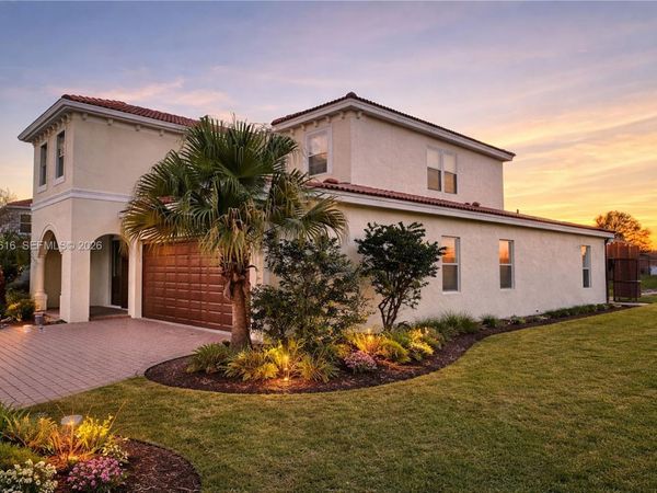 2802 Quiet Water Trail , Kissimmee, FL 34744