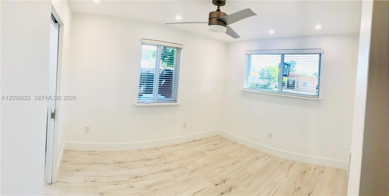 19340 NE 18th Ct , Unit 19340, Miami, FL 33179 Photo