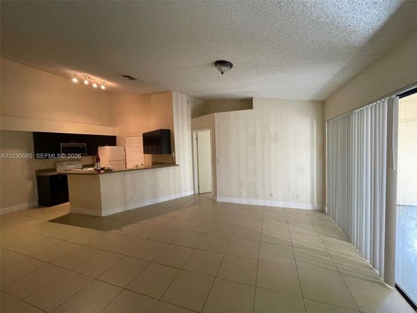 9999 Summerbreeze Dr, Unit 915, Sunrise, FL 33322