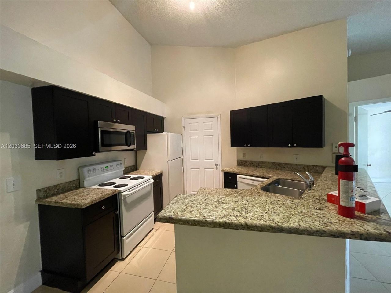 9999 Summerbreeze Dr, Unit 915, Sunrise, FL 33322 Photo